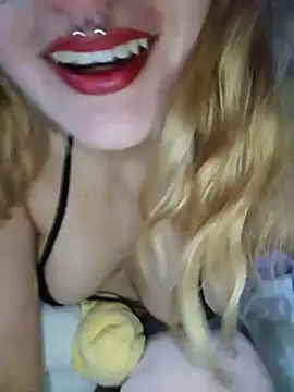 Snapshot of sadnessgyall chatting on 01/25/25, 05:18 sadnessgyall online show from 01/25/25, 05:18