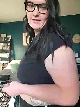 Snapshot of _CumSeeV_ chatting on 12/05/24, 09:50  CumSeeV  online show from 12/05/24, 09:50