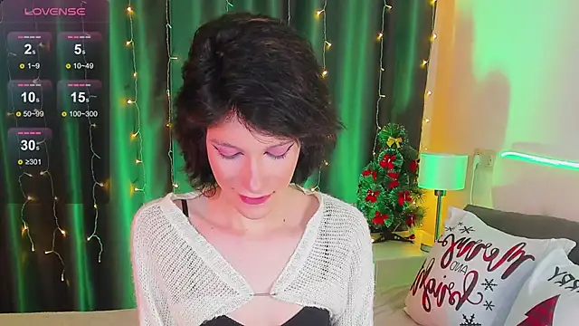 Snapshot of Kolette_Gray chatting on 12/05/24, 04:01 Kolette Gray online show from 12/05/24, 04:01