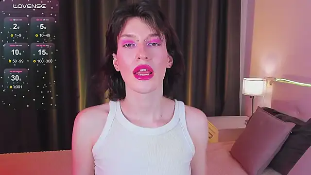 Snapshot of Kolette_Gray chatting on 01/18/25, 03:27 Kolette Gray online show from 01/18/25, 03:27