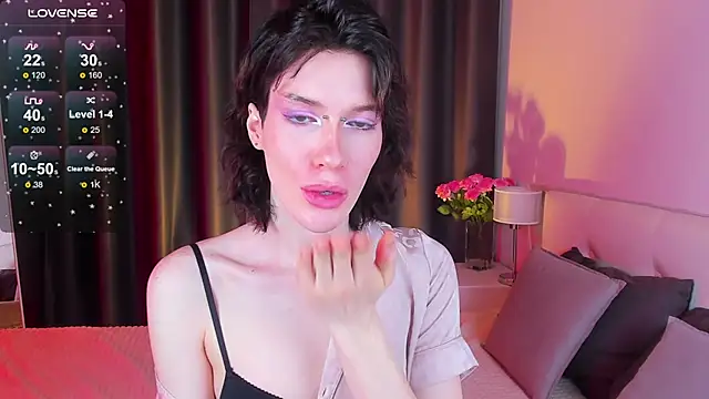 Snapshot of Kolette_Gray chatting on 02/06/25, 10:04 Kolette Gray online show from 02/06/25, 10:04