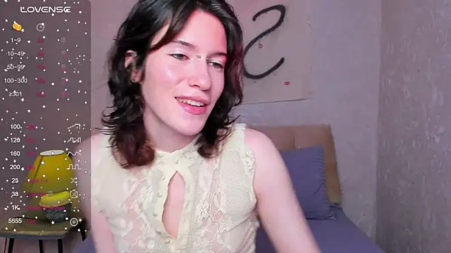 Snapshot of Kolette_Gray chatting on 11/17/25, 01:06 Kolette Gray online show from 11/17/25, 01:06