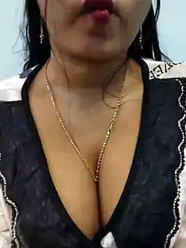 Snapshot of Sania-Love chatting on 12/20/25, 09:22 Sania-Love online show from 12/20/25, 09:22