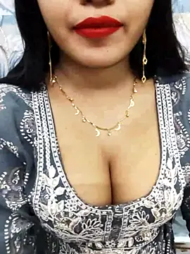 Snapshot of Sania-Love chatting on 02/10/26, 12:15 Sania-Love online show from 02/10/26, 12:15