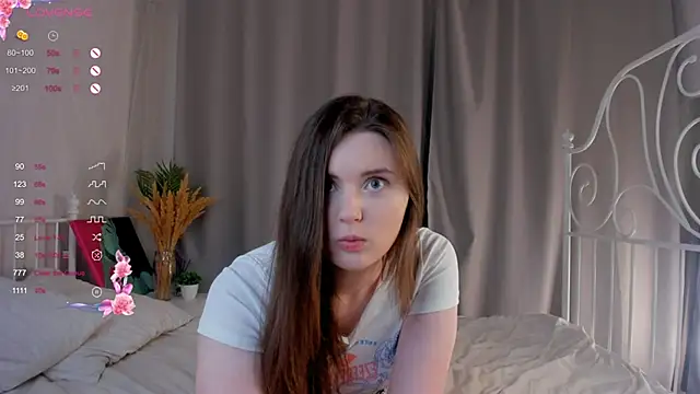 Snapshot of LoraDevon chatting on 02/27/25, 09:47 LoraDevon online show from 02/27/25, 09:47