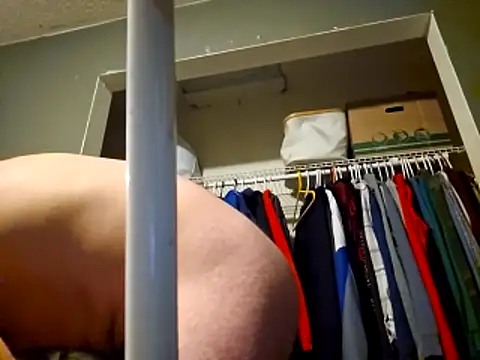 Spunwhiteboy1992 online show from 12/05/25, 06:11