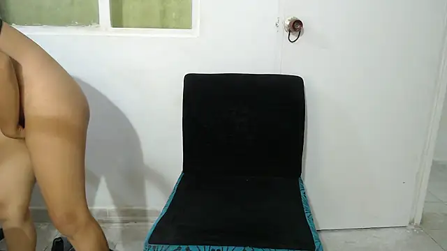 Snapshot of Naomi991 chatting on 01/08/26, 12:13 Naomi991 online show from 01/08/26, 12:13