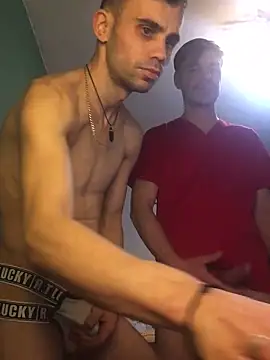 Snapshot of ZuzuGay chatting on 01/17/25, 12:31 ZuzuGay online show from 01/17/25, 12:31