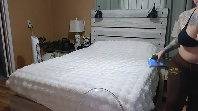 TexasTattooedHouseWife online show from 12/04/25, 03:21