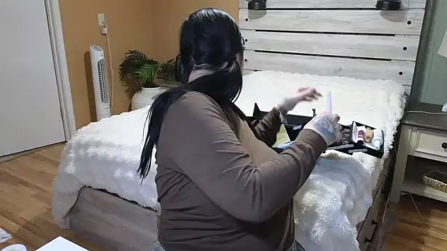 Snapshot of TexasTattooedHouseWife chatting on 02/03/26, 03:17 TexasTattooedHouseWife online show from 02/03/26, 03:17