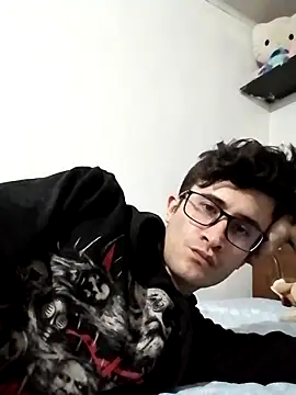 Loggan donnelly online show from 12/16/25, 08:58