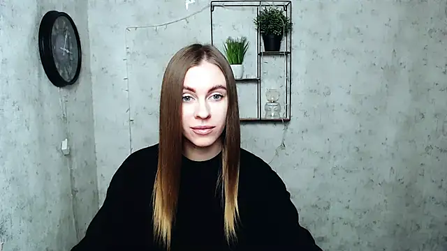 AlisaCatty  online show from 12/03/24, 07:32