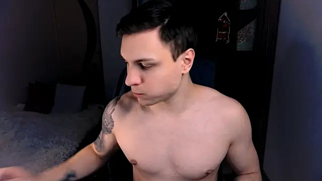 handsome guy01 online show from 12/19/24, 07:07