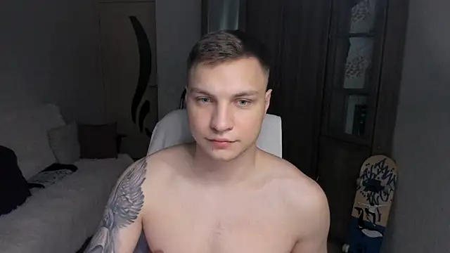 handsome guy01 online show from 09/09/25, 05:45