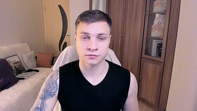 handsome guy01 online show from 09/19/25, 01:51