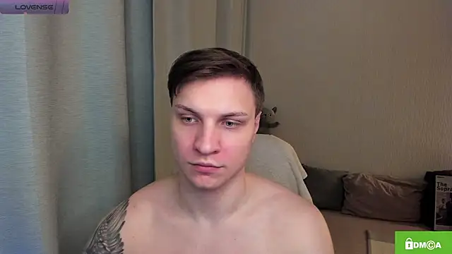 handsome guy01 online show from 06/16/26, 12:24