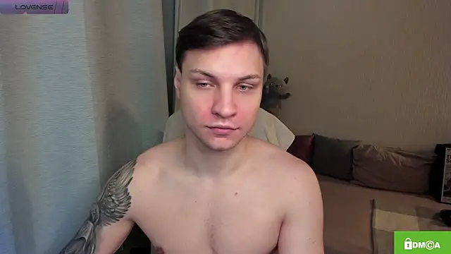 handsome guy01 online show from 06/18/26, 12:11