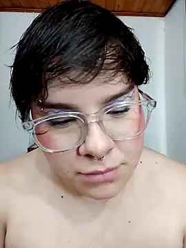 amalia love online show from 12/05/24, 02:22