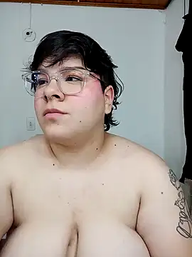 amalia love online show from 12/15/24, 04:04