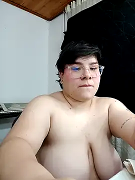 amalia love online show from 12/15/24, 07:31