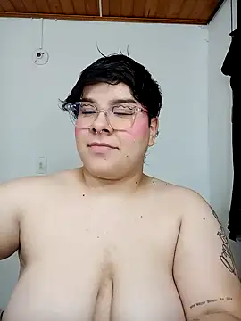 amalia love online show from 12/19/24, 08:13