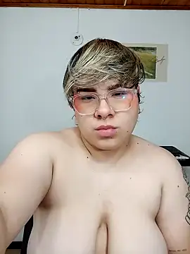 amalia love online show from 01/26/25, 08:03