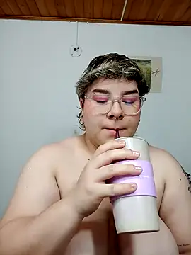 amalia love online show from 03/23/25, 01:09