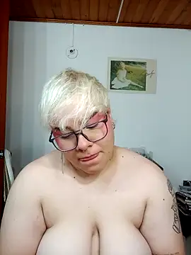 amalia love online show from 09/25/25, 05:33