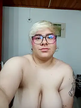 amalia love online show from 10/04/25, 05:27