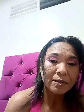 tiffany Bitch online show from 05/08/26, 12:27