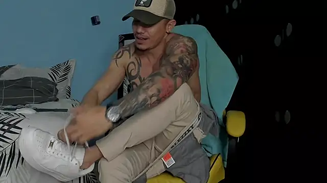 Alex motta online show from 11/18/25, 06:18