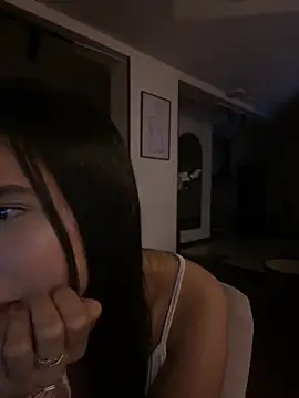 Snapshot of Praga_Pink chatting on 04/29/26, 01:10 Praga Pink online show from 04/29/26, 01:10