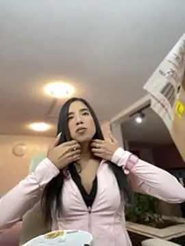 Snapshot of Praga_Pink chatting on 05/12/26, 02:08 Praga Pink online show from 05/12/26, 02:08