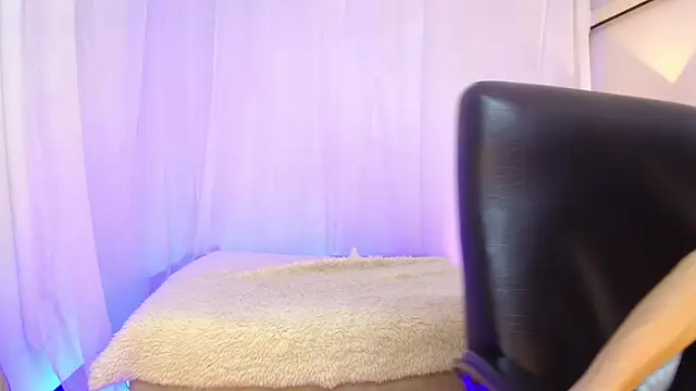 Snapshot of Aurora_ath chatting on 02/06/26, 02:49 Aurora ath online show from 02/06/26, 02:49