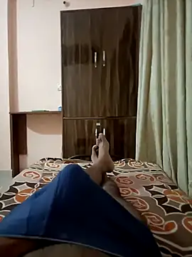 Snapshot of RRahullove69 chatting on 09/18/25, 05:26 RRahullove69 online show from 09/18/25, 05:26