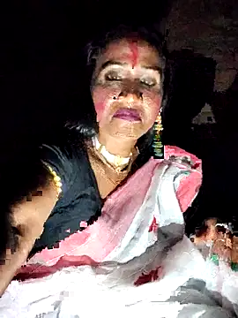 Snapshot of Hotty-dola chatting on 10/03/25, 07:44 Hotty-dola online show from 10/03/25, 07:44