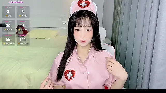 Snapshot of -Wendy__ chatting on 01/24/25, 01:36 -Wendy online show from 01/24/25, 01:36