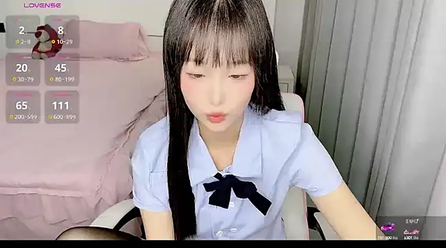 Snapshot of -Wendy__ chatting on 02/11/25, 03:18 -Wendy online show from 02/11/25, 03:18