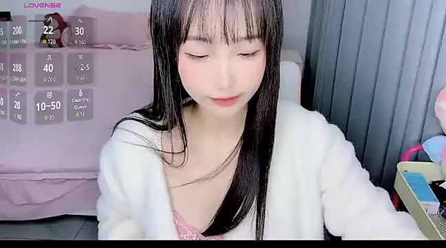 Snapshot of -Wendy__ chatting on 02/14/25, 06:08 -Wendy online show from 02/14/25, 06:08