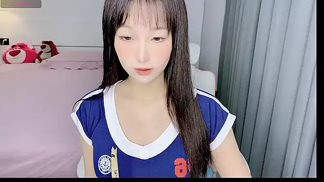 Snapshot of -Wendy__ chatting on 02/23/25, 02:51 -Wendy online show from 02/23/25, 02:51