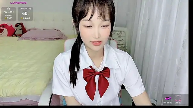 Snapshot of -Wendy__ chatting on 03/02/25, 07:56 -Wendy online show from 03/02/25, 07:56