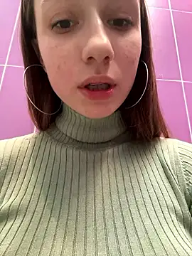 Lia  Love online show from 12/02/24, 04:20