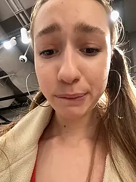 Lia  Love online show from 12/23/24, 01:13