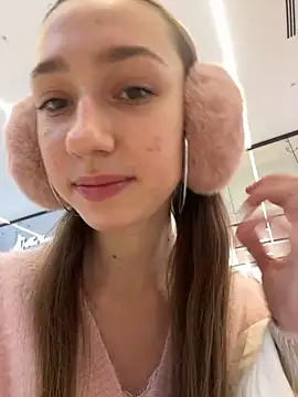 Lia  Love online show from 12/25/24, 11:54