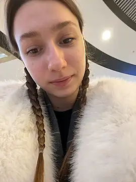 Lia  Love online show from 02/04/25, 12:55