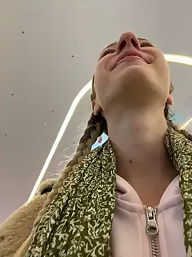 Lia  Love online show from 10/13/25, 12:05