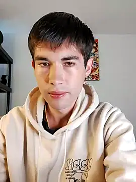 Snapshot of samael1107 chatting on 02/04/25, 12:44 samael1107 online show from 02/04/25, 12:44