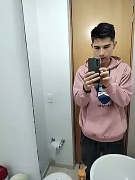 Snapshot of samael1107 chatting on 02/14/25, 02:12 samael1107 online show from 02/14/25, 02:12