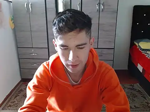 Snapshot of samael1107 chatting on 10/17/25, 09:06 samael1107 online show from 10/17/25, 09:06