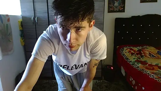 Snapshot of samael1107 chatting on 11/20/25, 03:01 samael1107 online show from 11/20/25, 03:01